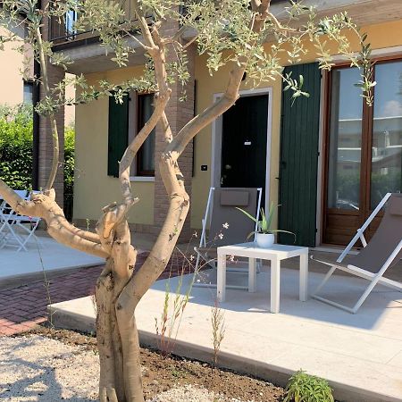 Casa Ulivi Bianco Lejlighed Rivoltella del Garda Eksteriør billede